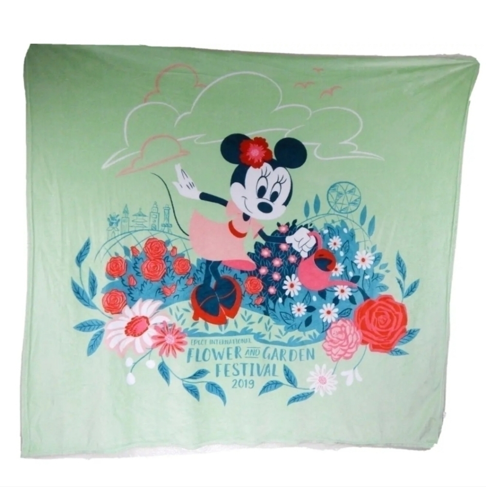 Epcot Flower and Garden Festival Minnie Mouse Throw Blanket